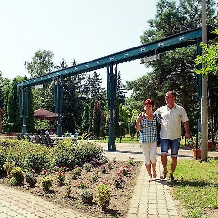 Hotel Nagyerdo Debrecen Exterior foto