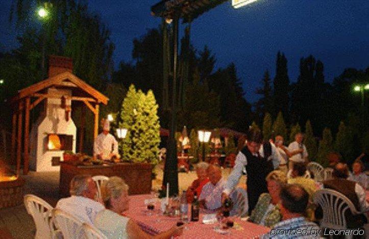 Hotel Nagyerdo Debrecen Restaurante foto