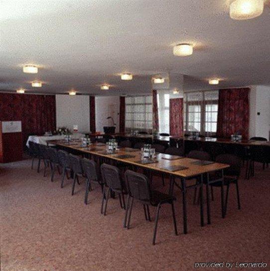 Hotel Nagyerdo Debrecen Instalações foto
