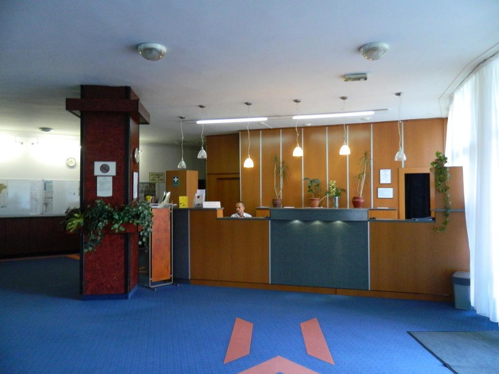 Hotel Nagyerdo Debrecen Exterior foto